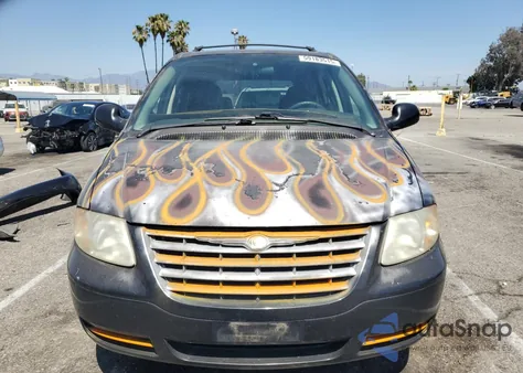 2006 Chrysler Town & Country from USA, damaged, VIN 1A4GP45R76B611031